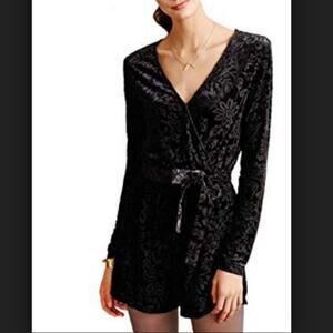 ANTHROPOLOGIE SAYLOR Black Velvet Floral Romper Size XS